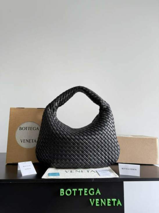 Picture of Bottega Veneta Handbags _SKUfw221783795fw